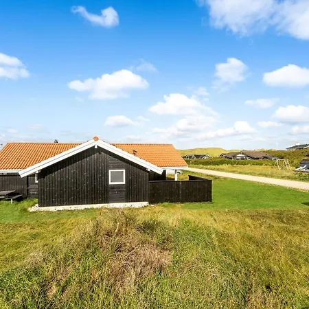 3 Bedroom Stunning In *